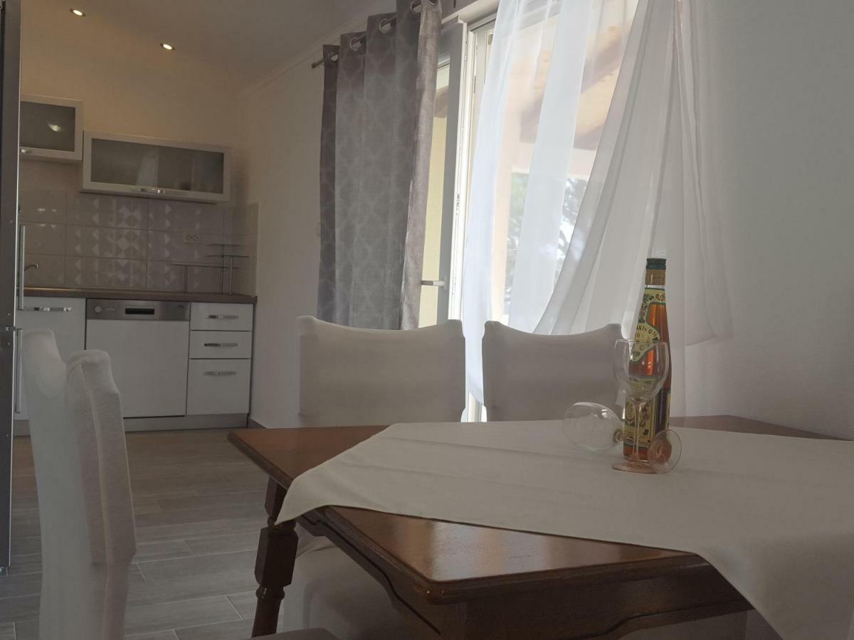 Apartmani Slavica Rab Town Eksteriør billede