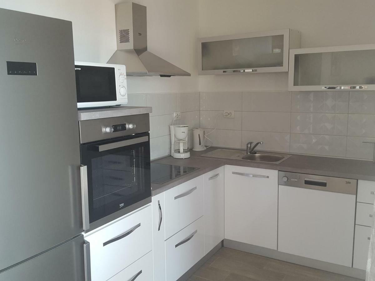 Apartmani Slavica Rab Town Eksteriør billede