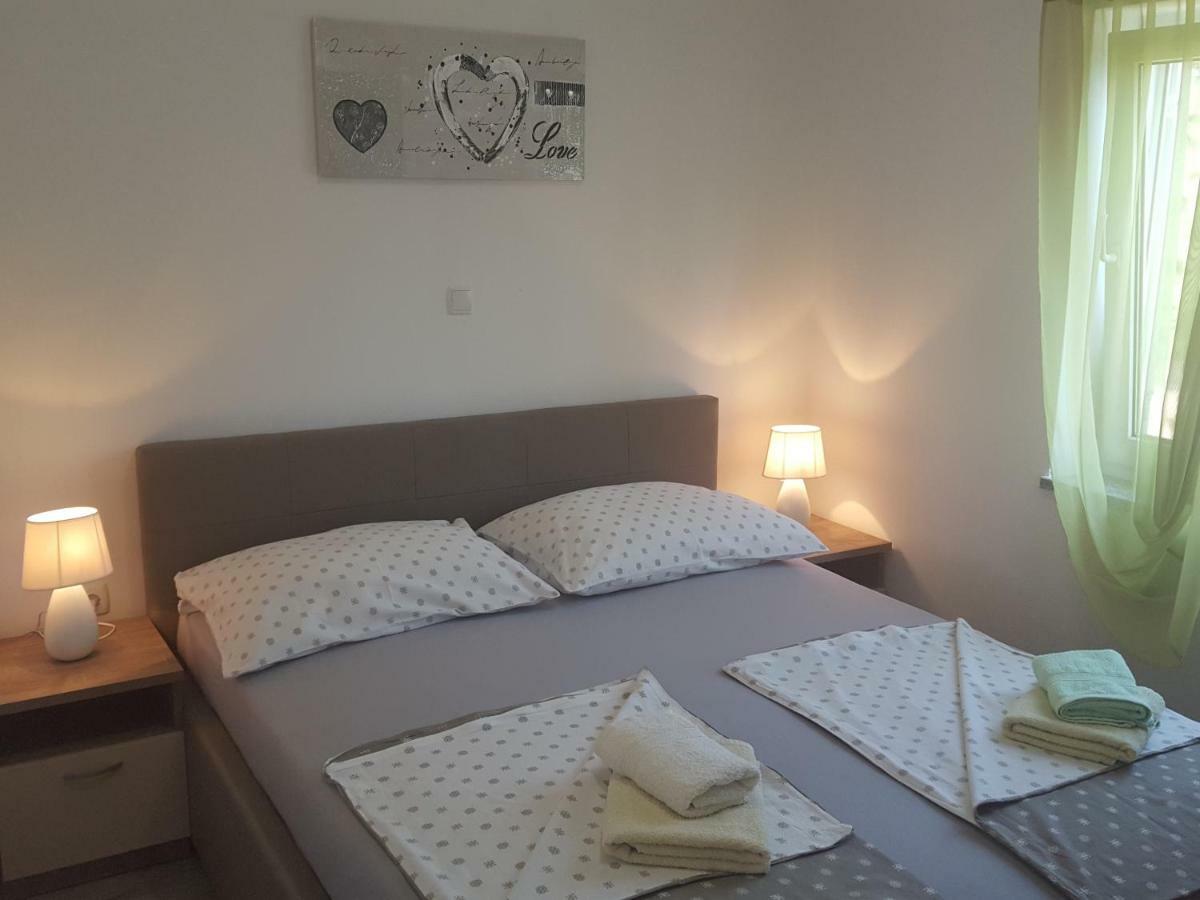 Apartmani Slavica Rab Town Eksteriør billede