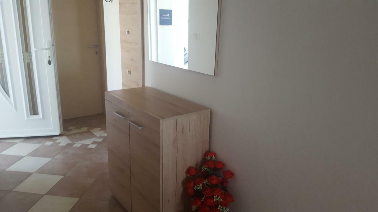 Apartmani Slavica Rab Town Eksteriør billede