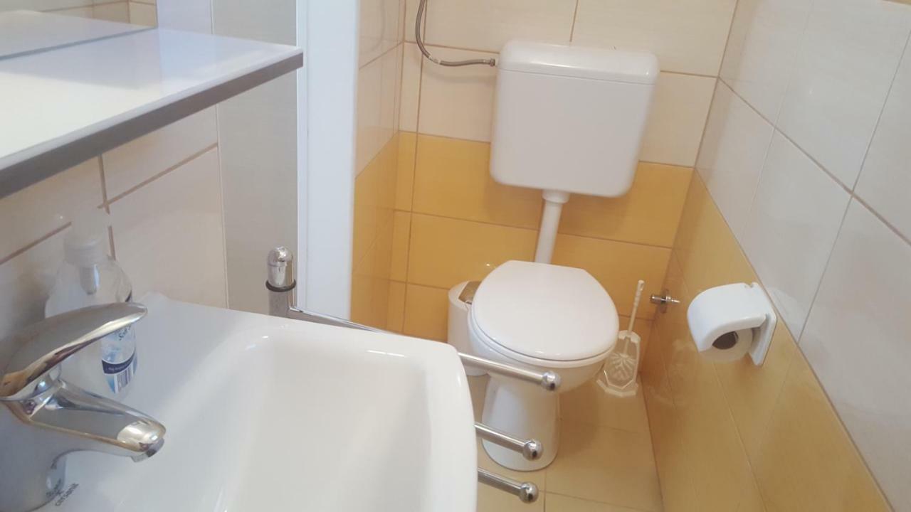 Apartmani Slavica Rab Town Eksteriør billede