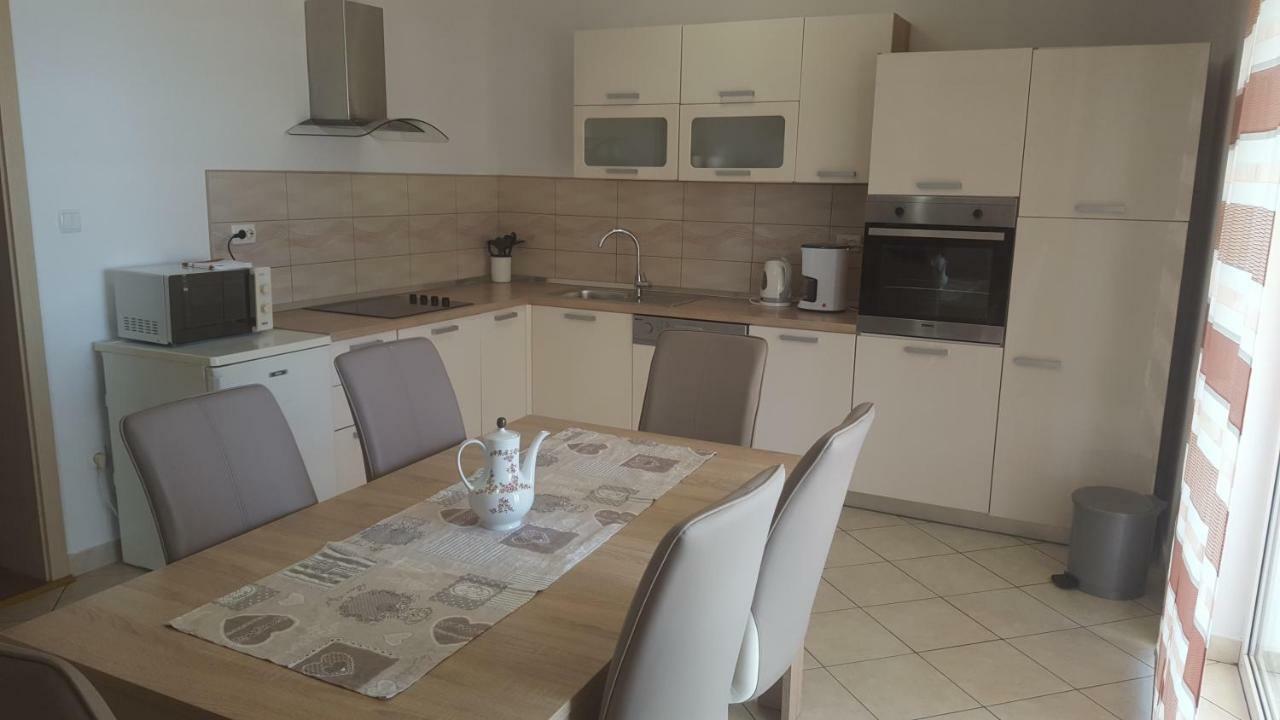 Apartmani Slavica Rab Town Eksteriør billede