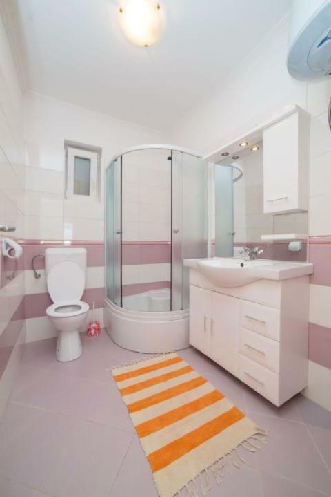 Apartmani Slavica Rab Town Eksteriør billede